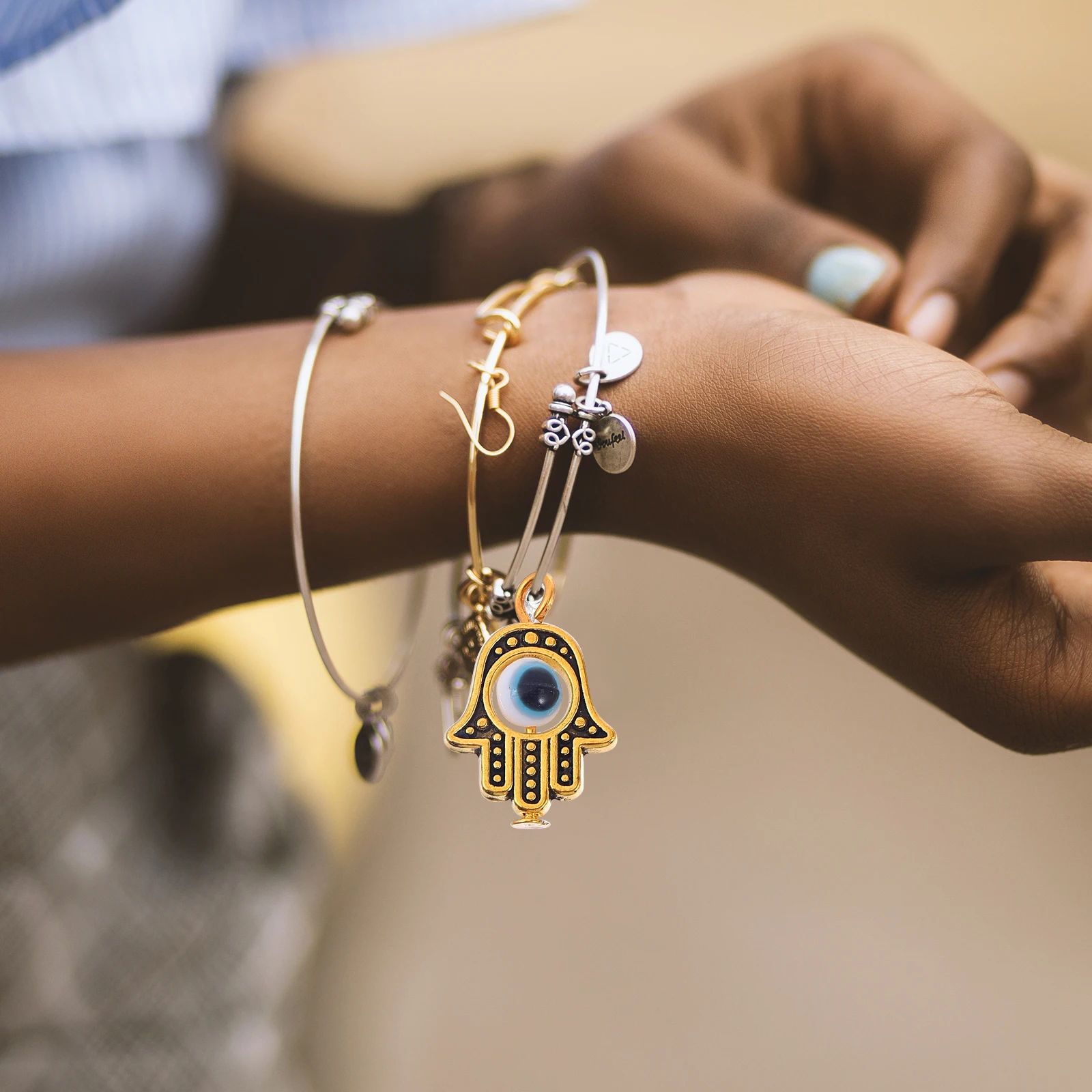 

25 Pcs Rotating Eyeball Pendant DIY Charms for Jewelry Necklaces Evil Beads Bracelet Making Christmas Crafts