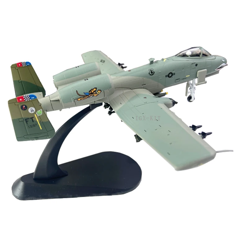 1:100 escala eua A-10 thunderbolt ii aeronave de ataque a10 tigre tubarão acabado diecast metal avião militar modelo brinquedo coleção