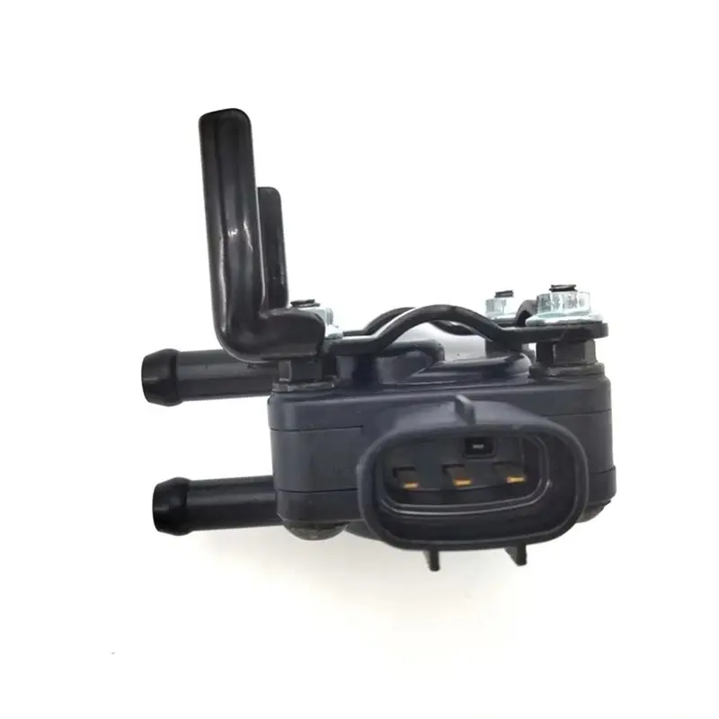 국제 네비스타 DPF 배기 차압 센서 3626432C1 2593985C91 593985C91