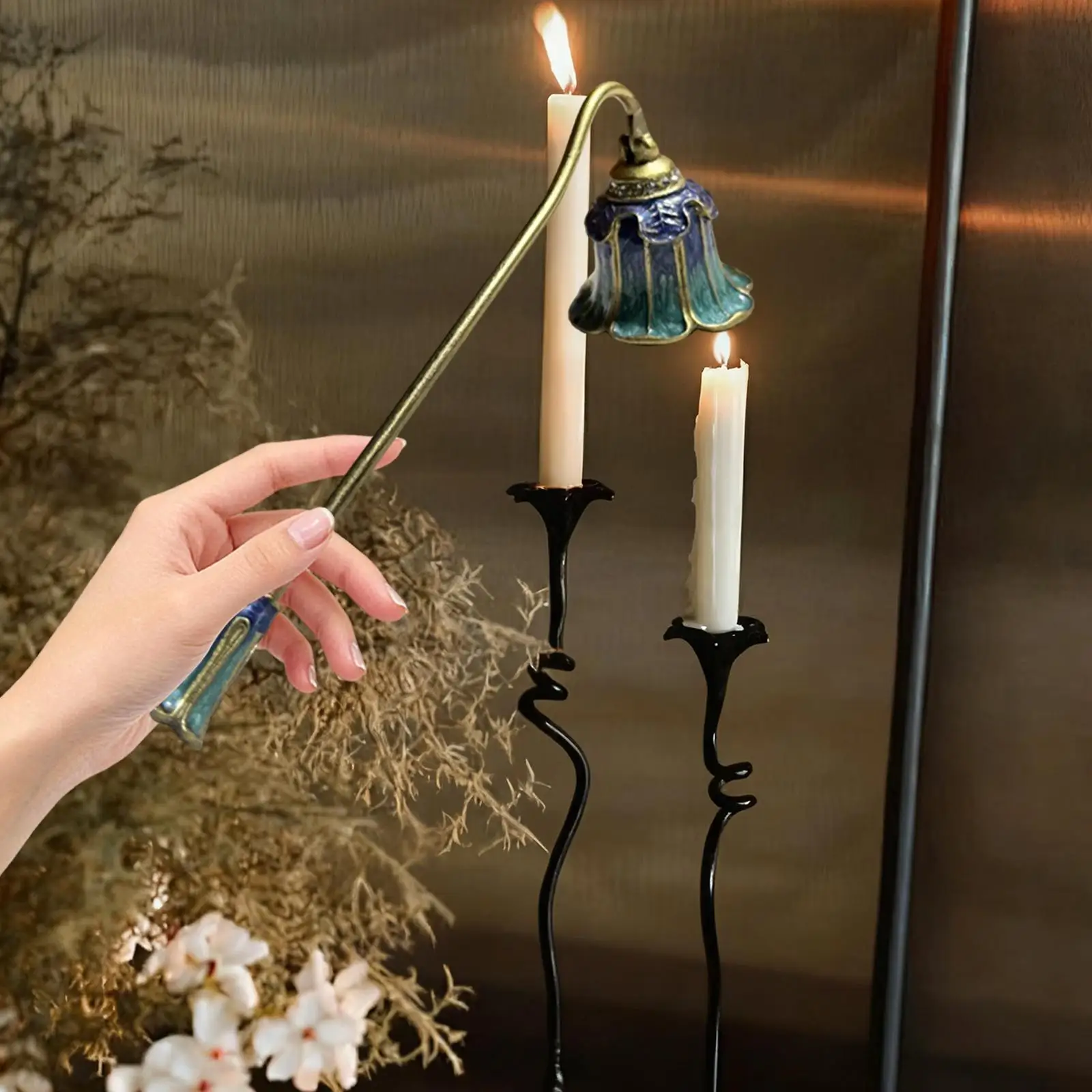 Alloy Candle Snuffer with Long Handle Sturdy Extinguisher Vintage Style Candlestick Gift for Candle Holder Home Decoration