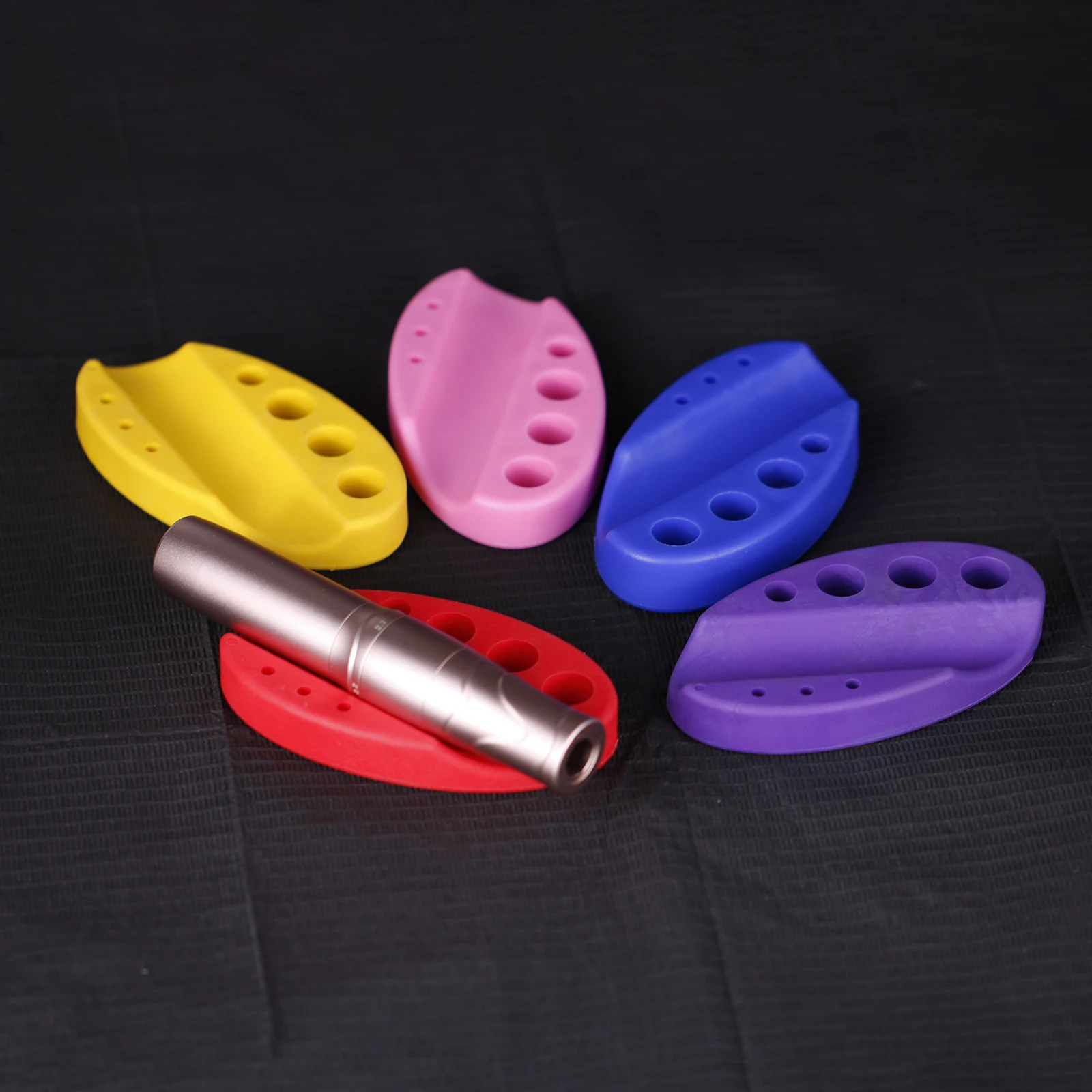 

3pcs Oval Silicone Tattoo Machine Pen Holder Ink Cup Holder 5 Colors Microblading Permanent Makeup Tattoo Accessories Supplie