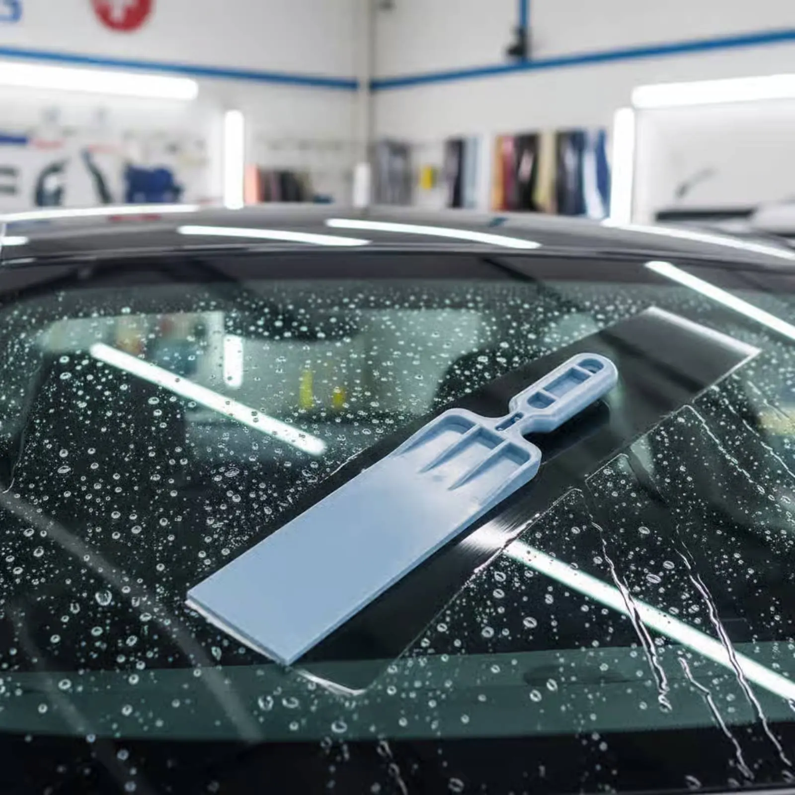 Long Handle Squeegee Professional Grade Angled Border Squeegee Long Handle Scraper Wear Resistant for Front Windshield