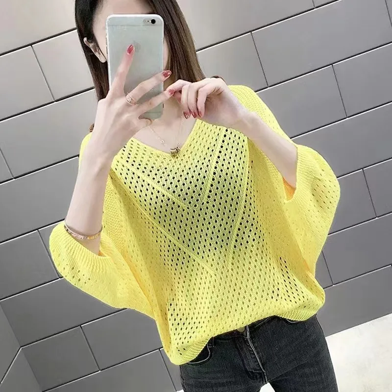 

1pc Women Loose V-Neck Hollow Knit Shrug Cover Up, Versatile Long Sleeve Lightweight Ice Silk Sun Protection Kimono Outwear Card