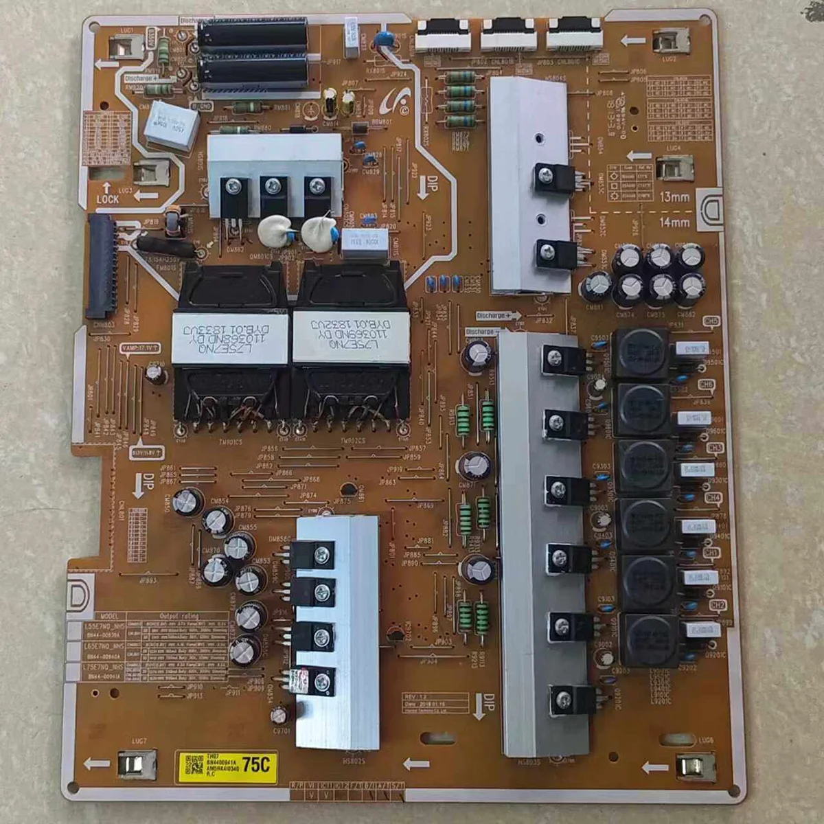 

QA75Q7FNAJXXZ Питательная плака BN44-00941A L75E7NQ-NHS