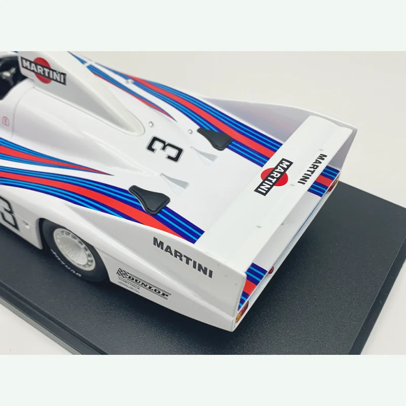 WERK83 moulé sous pression 1:18 échelle 936 24h voiture de rallye en alliage modèle de voiture décoration Collection Souvenir affichage cadeau de vacances