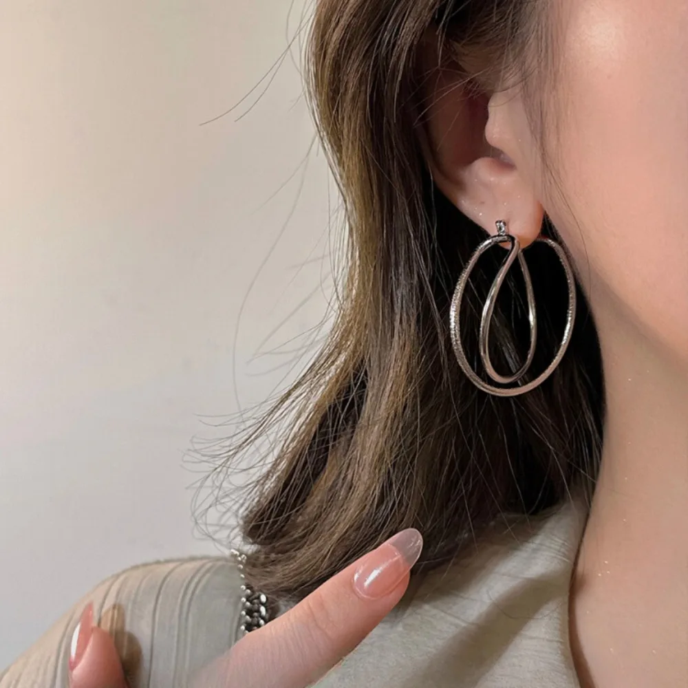 

SEREIN Cold Wind Plain Hoop Earrings 2024 New Round Circle Pendientes Mujer Jewelry Gifts for Women Luxury