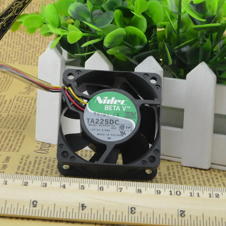 

TA225DC B34605-33 6025 12CM 0.58A 3WIRES CASE COOLING INVERTER FAN