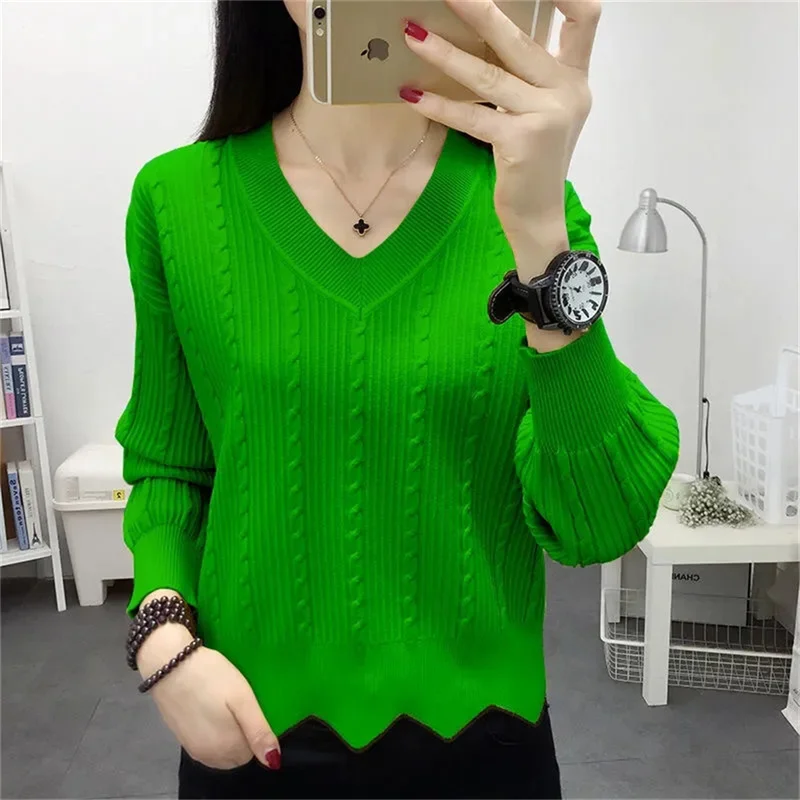 

V-neck Pullover Women's Sweater 2024 New Women's Autumn And Winter Outerwear Slim Fit And Slimming Bottom Sweater Oversized Top