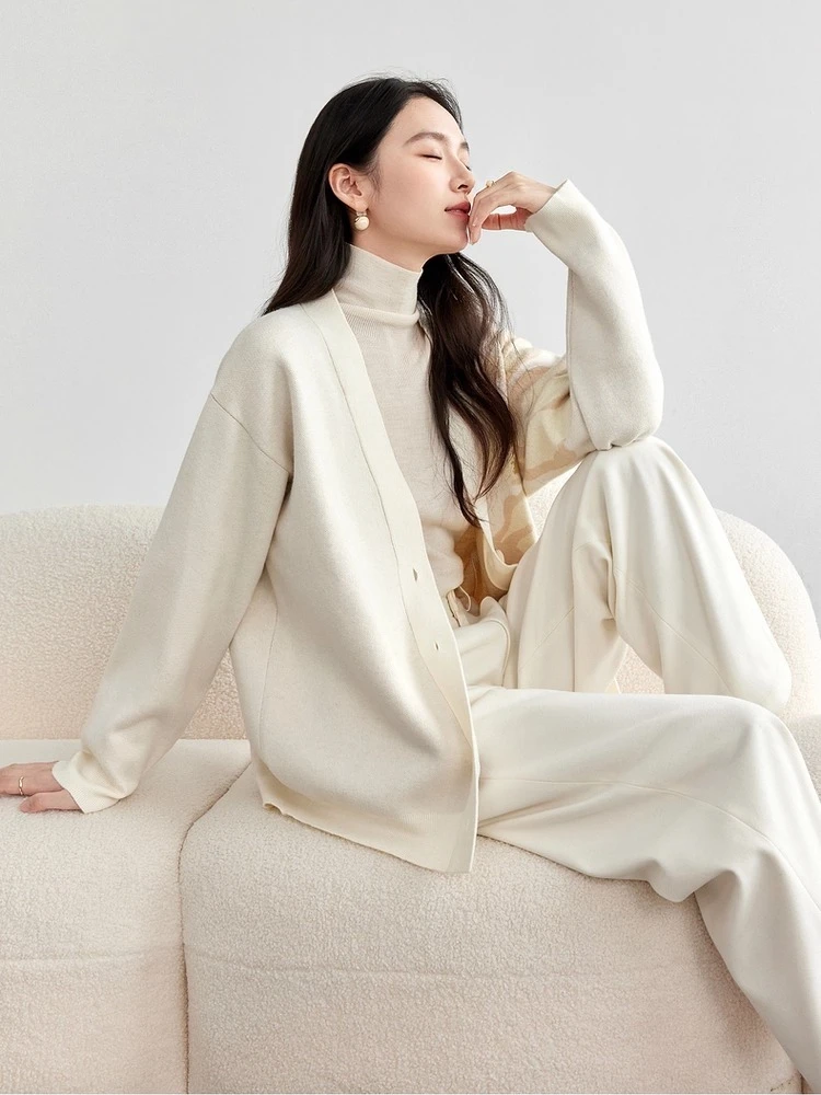 SENTUBILA Cardigan lavorato a maglia per donna Allentato scollo a V Jacquard Top a maniche lunghe 2025 Autunno Moda Casual Abbigliamento donna W51H58098