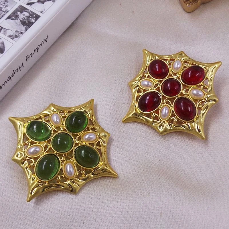 Medieval Vintage Palace Style Glass Brooch Retro Corsage