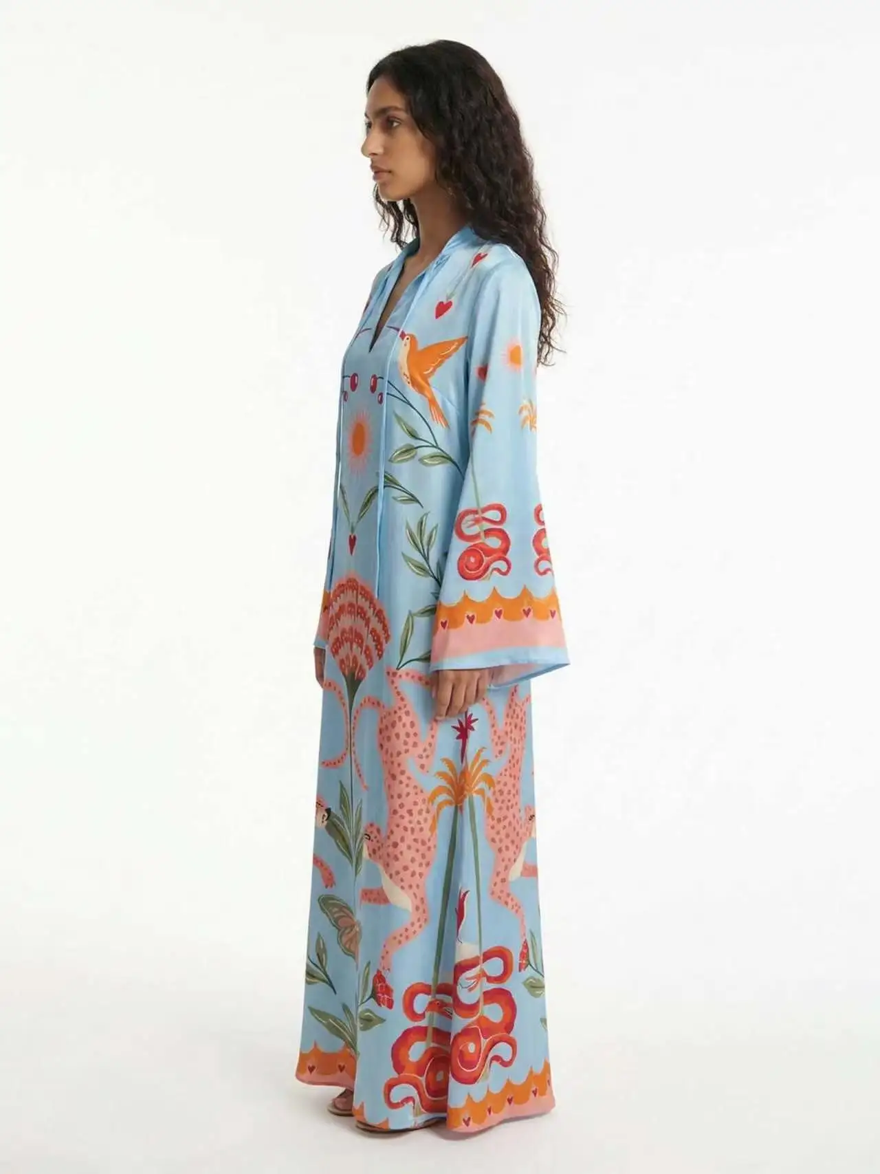 Luxury and fashionable spring/summer new item color Ding positioning printed dress, loose ribbon long sleeved dress