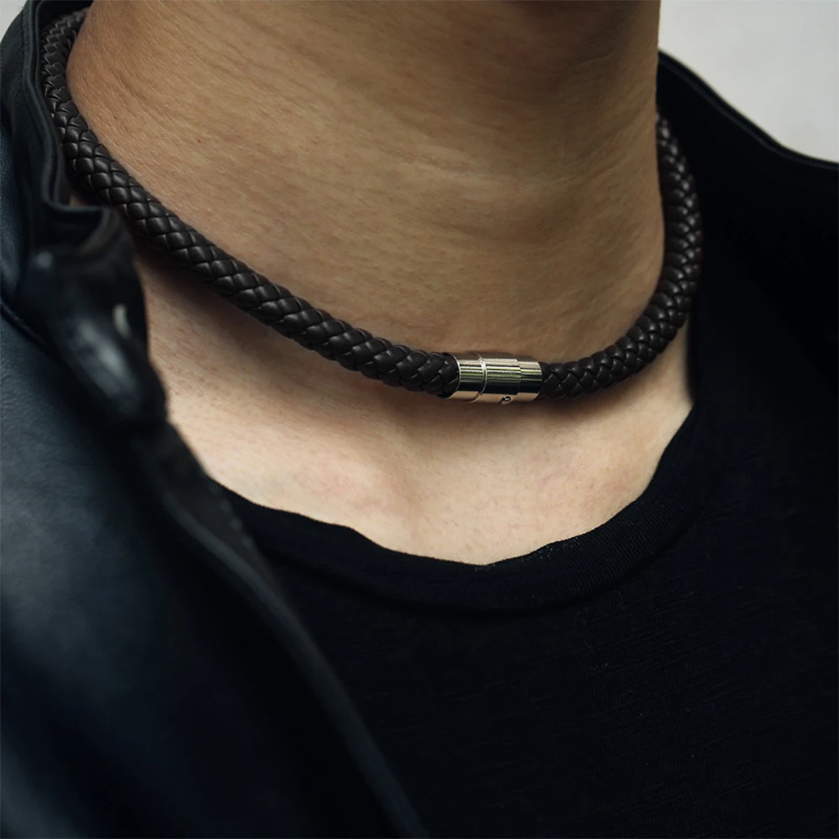 Classic Men\'s Women\'s Leather Choker Necklace Black Brown Braided Rope Chain Stainless Steel Clasp Wholesale Jewelry UNM09