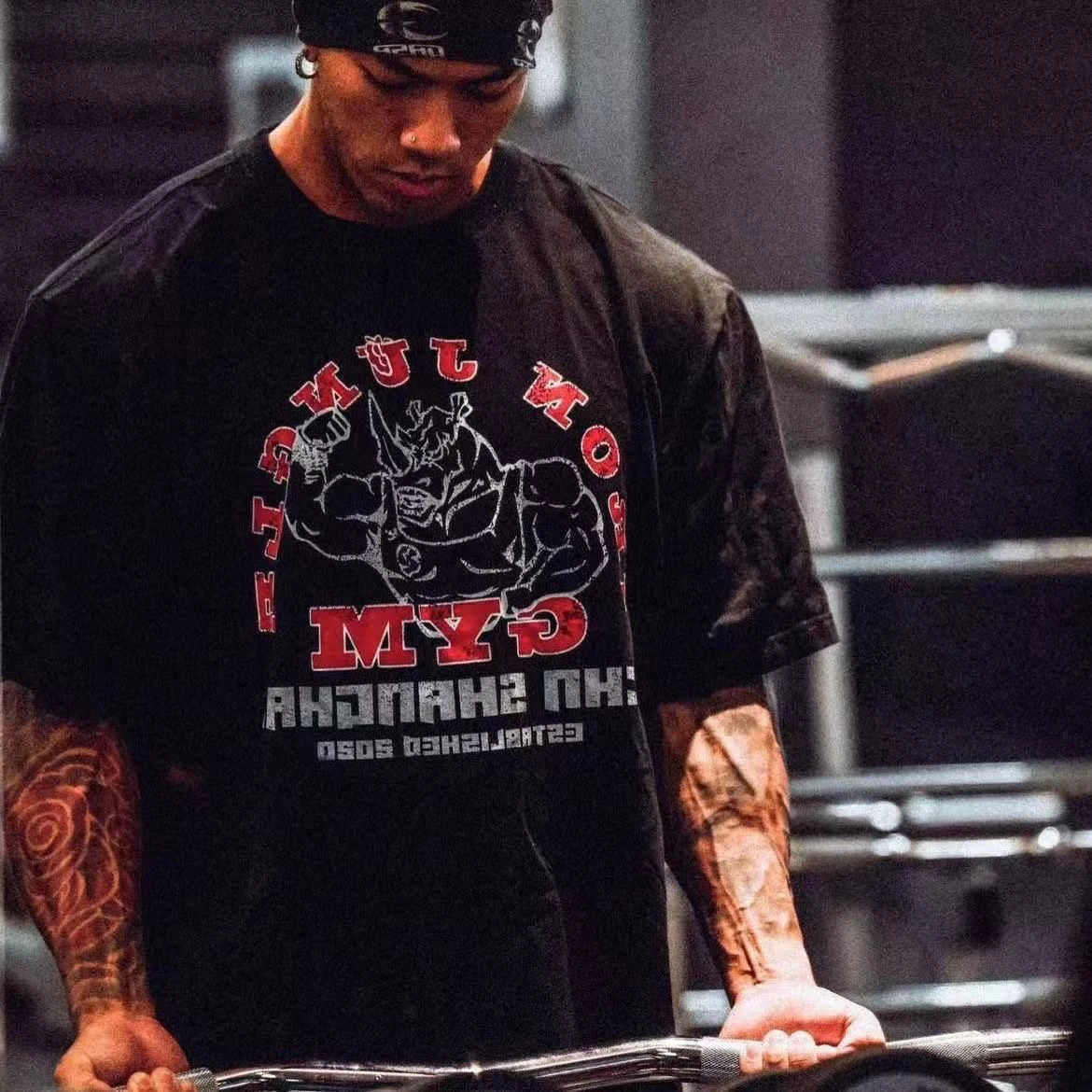 Camiseta de Algodão de Manga Curta com Estampa Gym Destroy, Gola Redonda, Tamanho Grande, Estilo Esportivo Retrô, Solta, Tend...