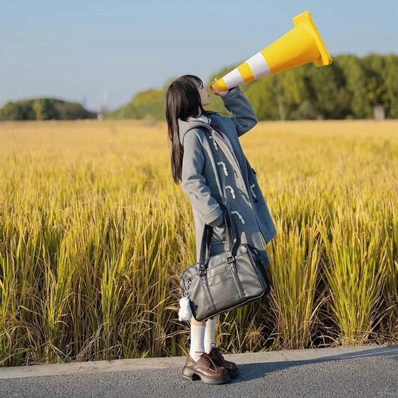 

2025 женское осенне-зимнее пальто серого, черного цвета с капюшоном и пуговицами в школьном стиле, шерстяная куртка для миниатюрной фигуры, плотная теплая верхняя одежда