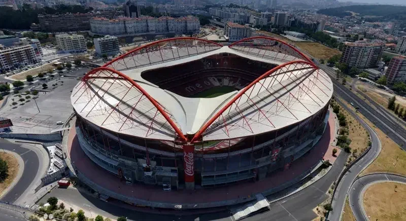 Portugal Benfica Estádio RU Competição Jogo De Futebol Estádios, Modelo de Construção, Brinquedo Artesanal para Crianças, Presente para Crianças, Feito À Mão, 84Pcs por Conjunto