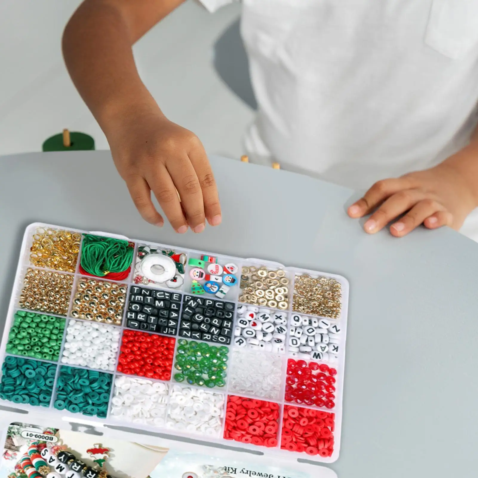 Christmas Jewelry Maker Kit Fun Snowflakes Holiday Supplies Bead Bracelet Making Kit For Birthday Halloween Home Holiday New