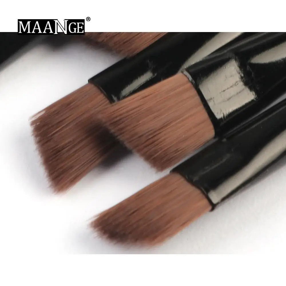 One-time flat mouth nylon hair lip brush Flat mouth flocking lip brush A one-off multifunctional brush eyebrow brush