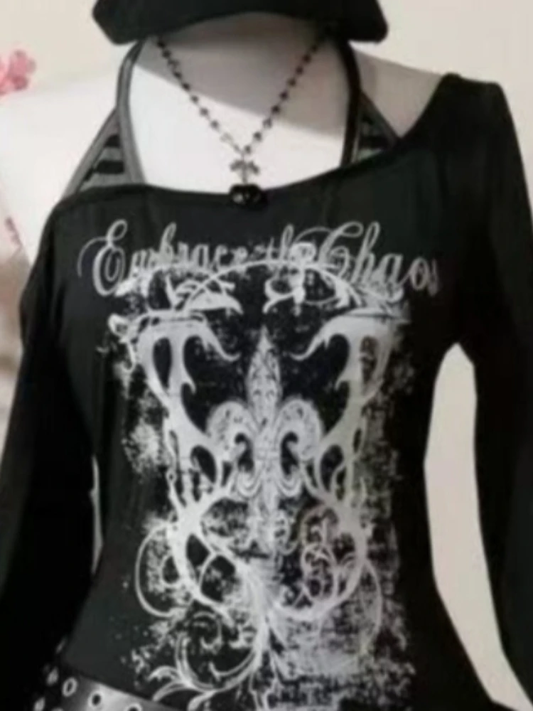 American Vintage Short Sleeved T-shirt Summer Hot Girl Fork Design Spliced Chic Tops Y2k Lace Cross Metal Buttonhole Outfits 90s