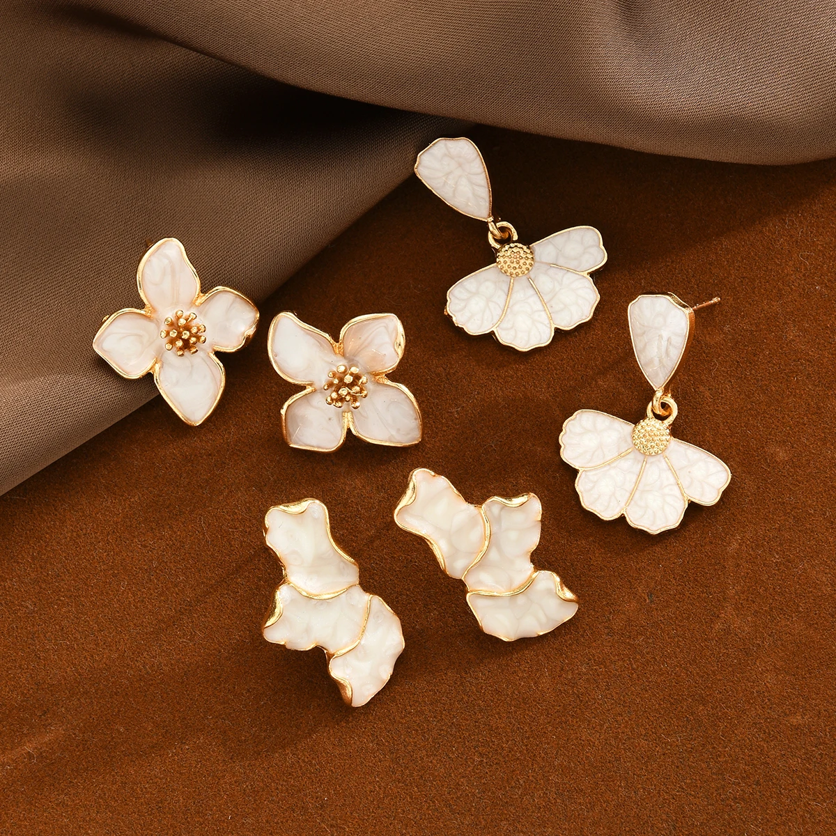 مجموعة أقراط كلاسيكية بتصميم زهور للنساء أقراط رومانسية باللون البيج الفرنسي العصري الكوري الأنيق للارتداء اليومي هدية مجوهرات #2