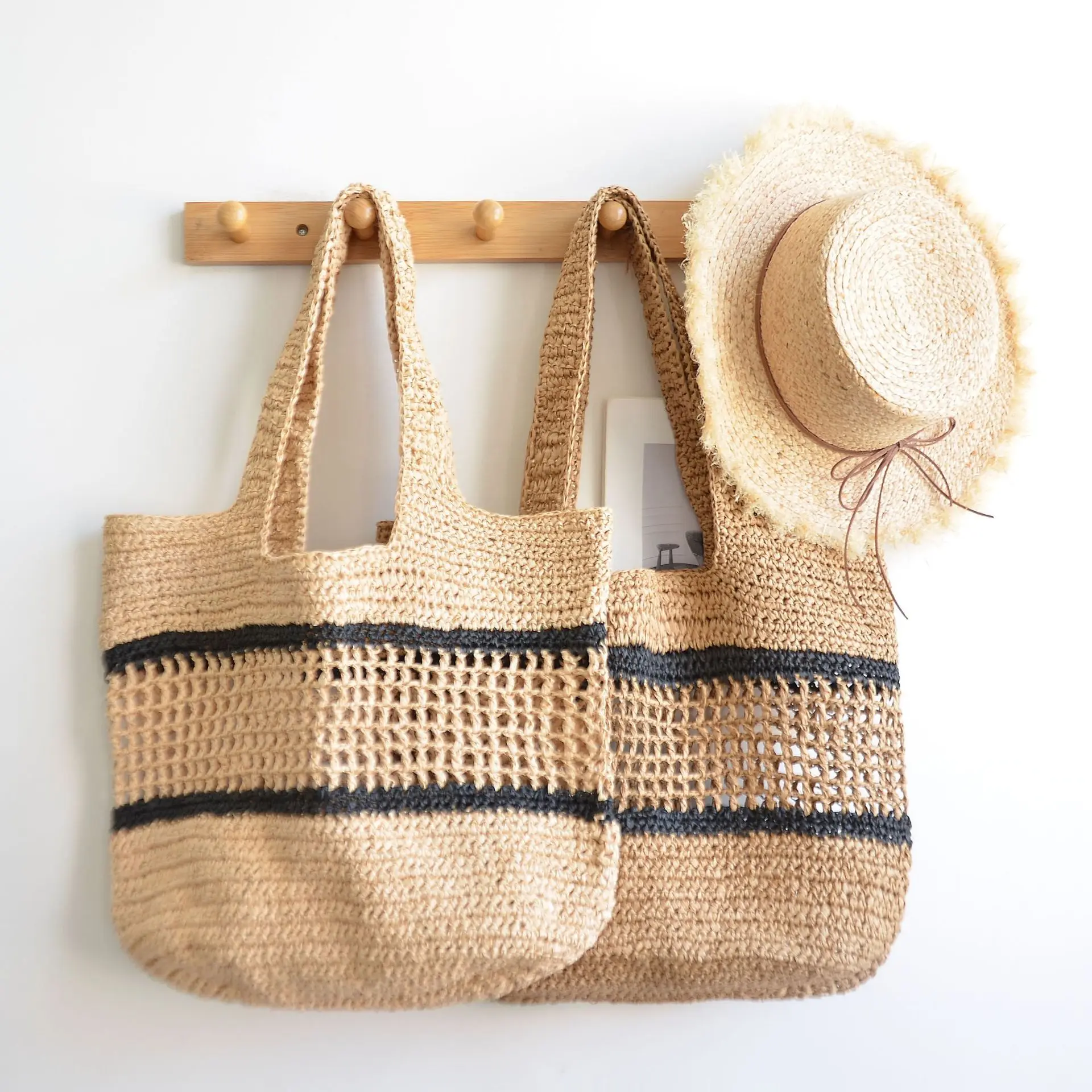 

Overlarge Woven Straw Bag Handbags Bohemian Hollow Shoulder Bag Paper Rope Knitting Beach Bags for Women Striped Shopper Tote