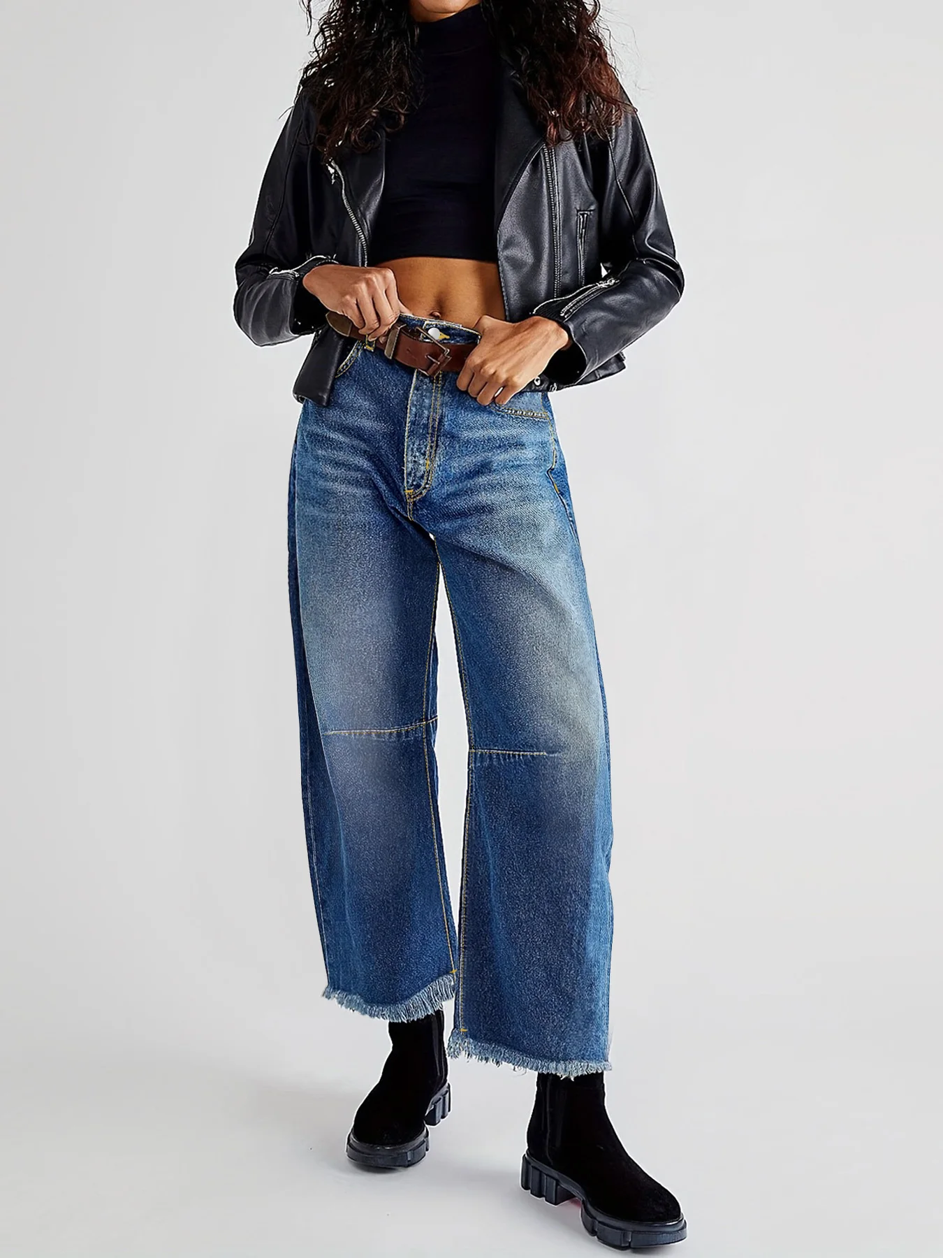 

Women's Plus Size Light Blue Washed Contrast Stitching Frayed Hem Stretchy Denim Cropped Wide Leg Pants