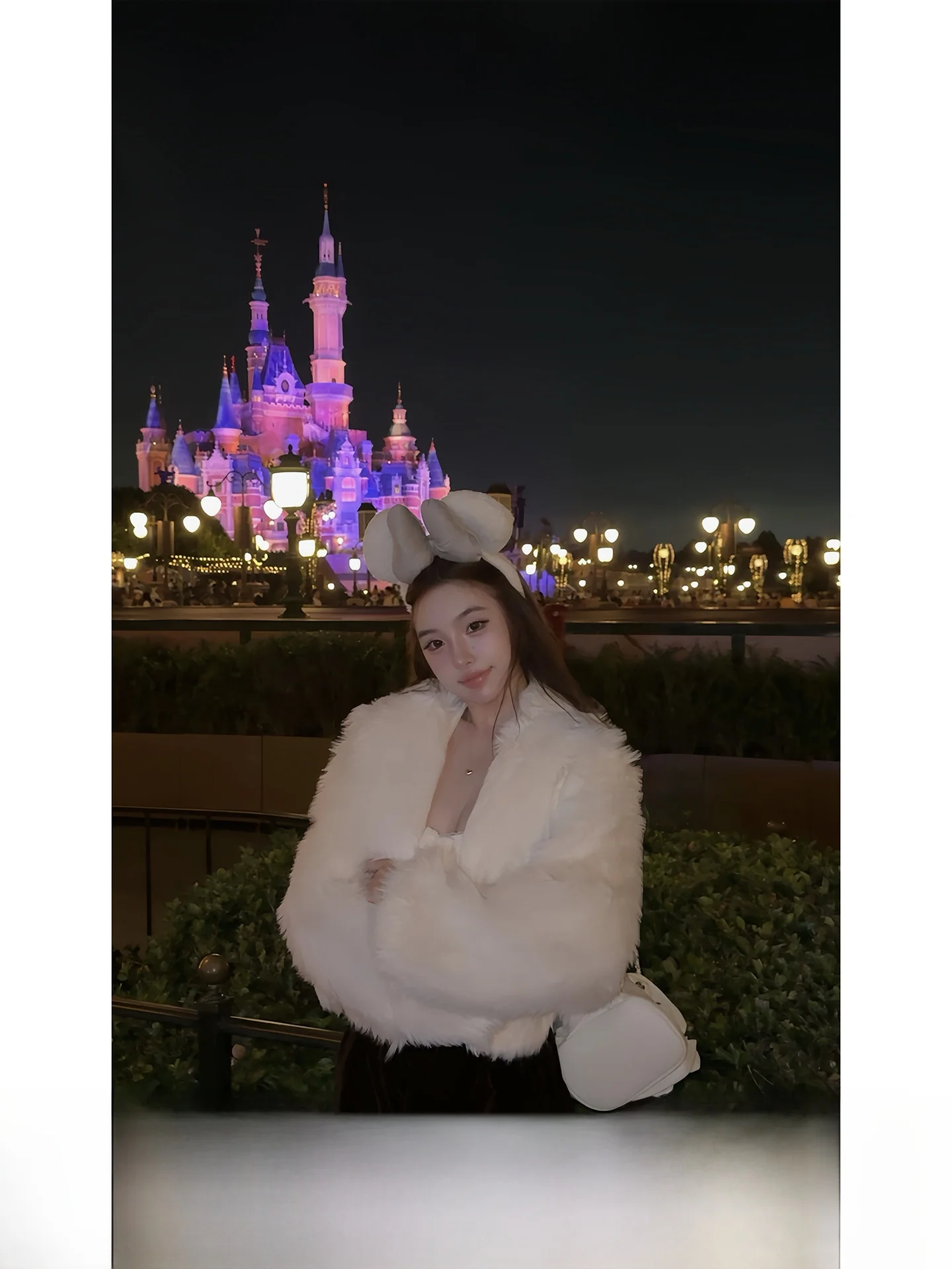 

Ele Thiened Faux Fur Coat Stand Collar Outerwear for Women Winter Warm Polyester Fiber Environmentally Friendly