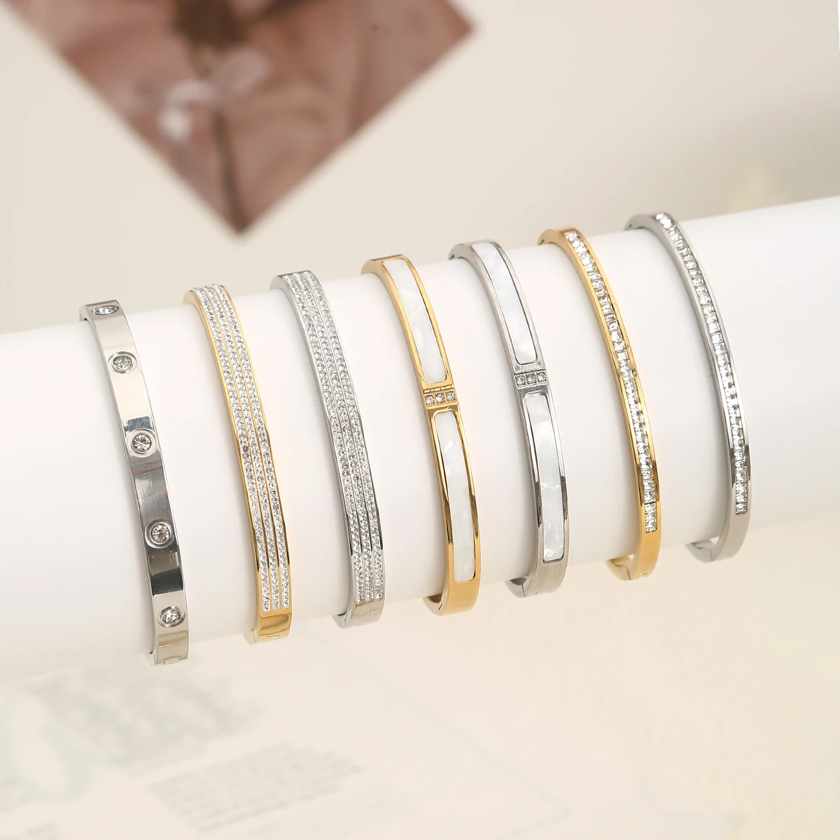 SOVOB تألق زركونيا مطعمة الفولاذ المقاوم للصدأ سوار للنساء تكويم المعصم أساور مجوهرات هدايا مجوهرات الأزياء #4