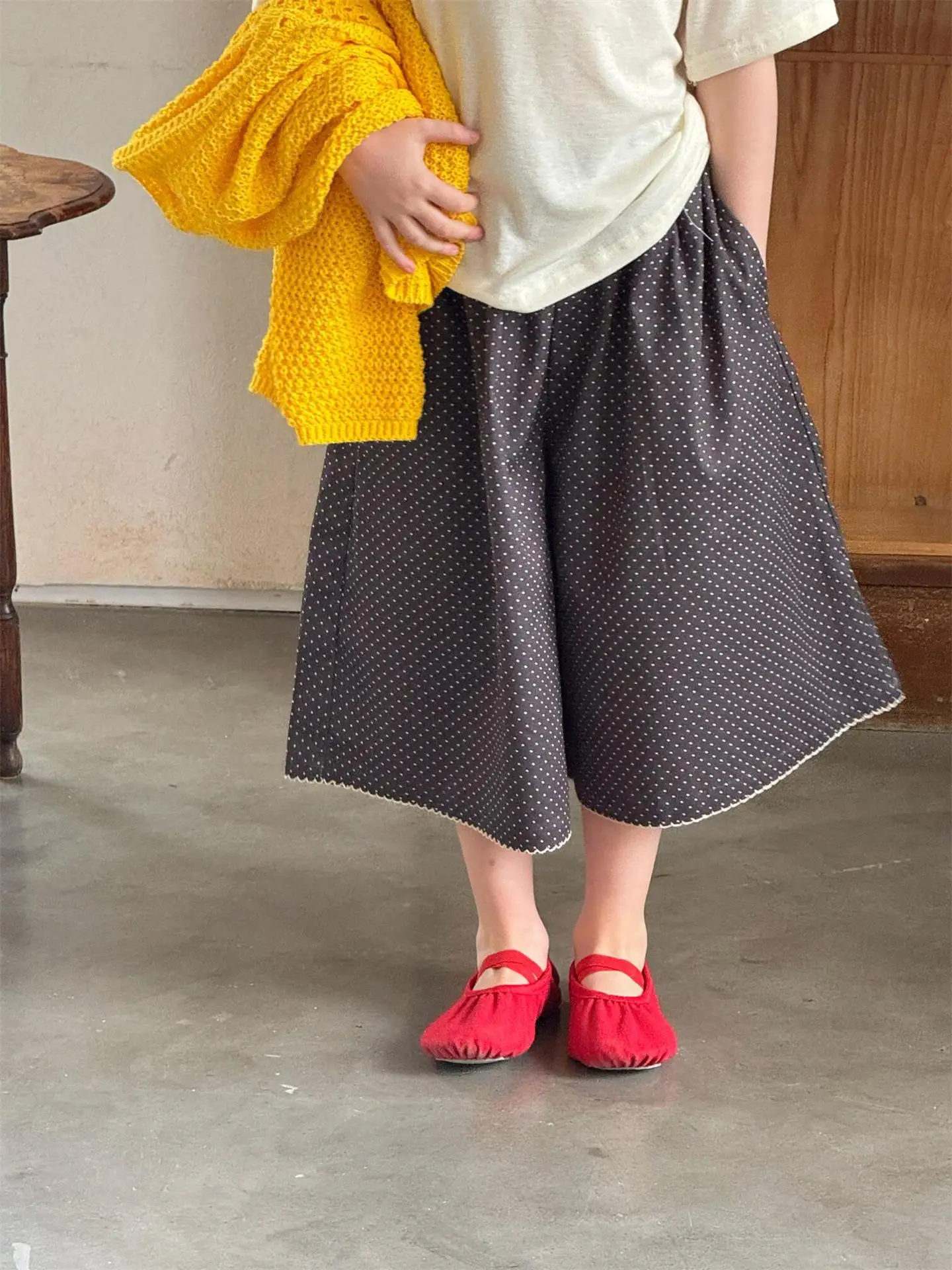 

Children Clothing Kids Casual Loose Pants Spring 2026 New Style Girls Polka Dot Wide-leg Pants Versatile Simple Capri Pants
