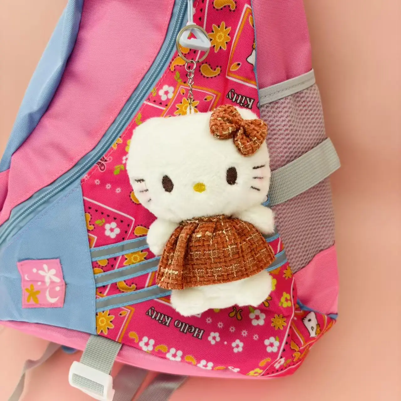 

Официальный плюшевый брелок Sanrio Hello Kitty: модный кулон для сумки, брелок для ключей, подвеска для рюкзака, идеально подходит для вечеринок