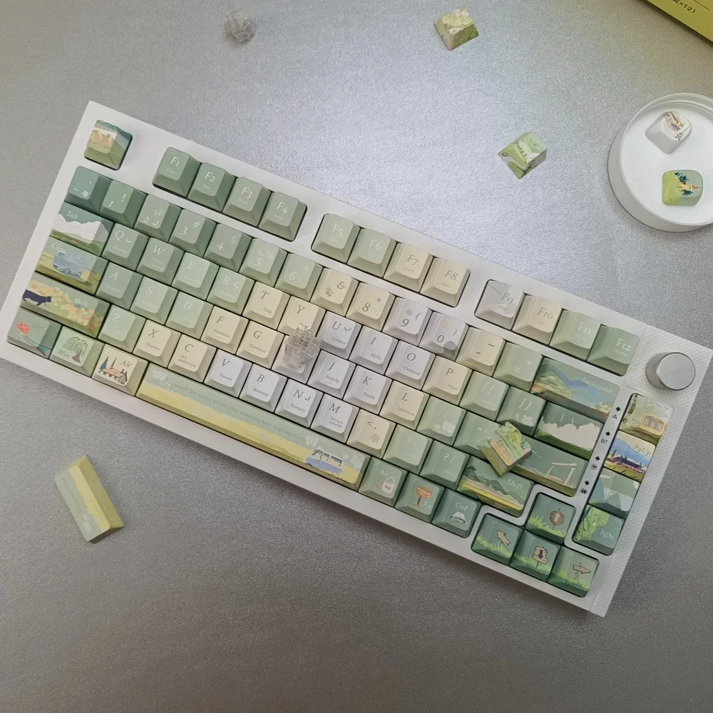 

Green Spring Outing Theme Key Cap Hotsubbed on All Sides Cherry Original Height PBT Keycap Set for Mechanical Keyboards