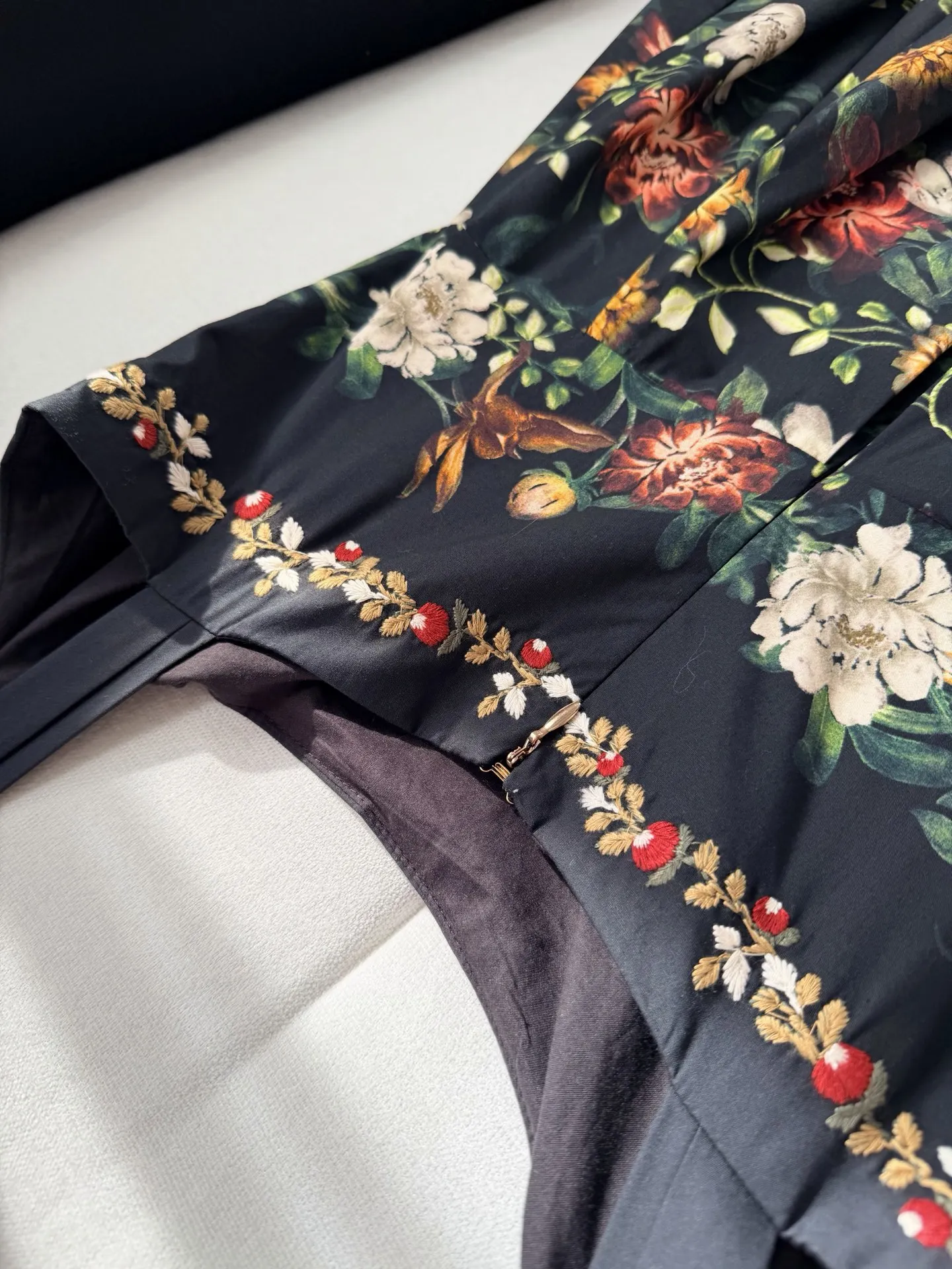 

Праздничное черное платье миди без рукавов с цветочным принтом 2026 года, высокое качество, милое, на каждый день