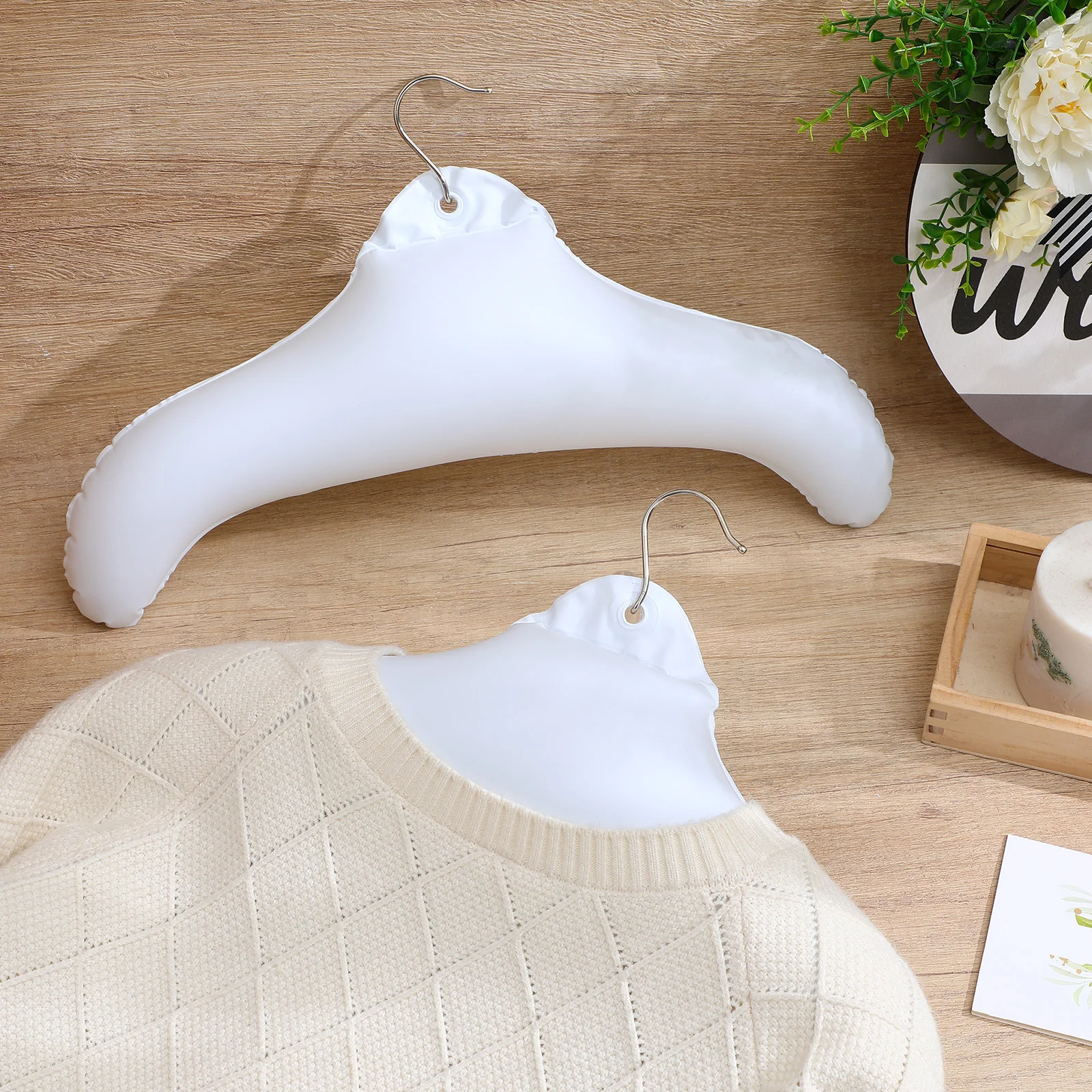 

5Pcs PVC Inflatable Clothes Hanger Foldable Travel Hanger Multi Functional Drying Rack for Home Gym Car Compact Portable Design