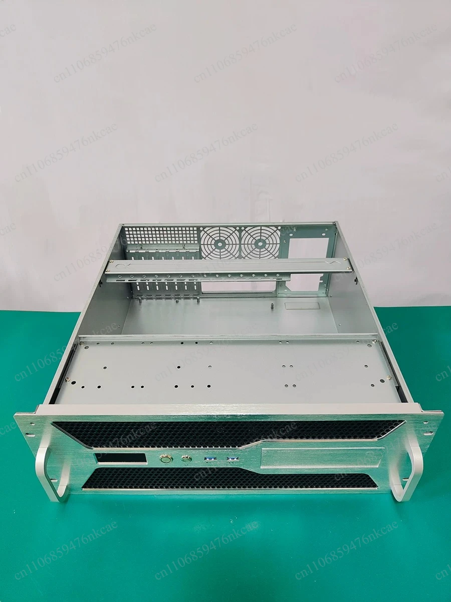 

Rack Type Industrial Computer Chassis Aluminum Front Panel USB3.0 Temperature Display Control Host
