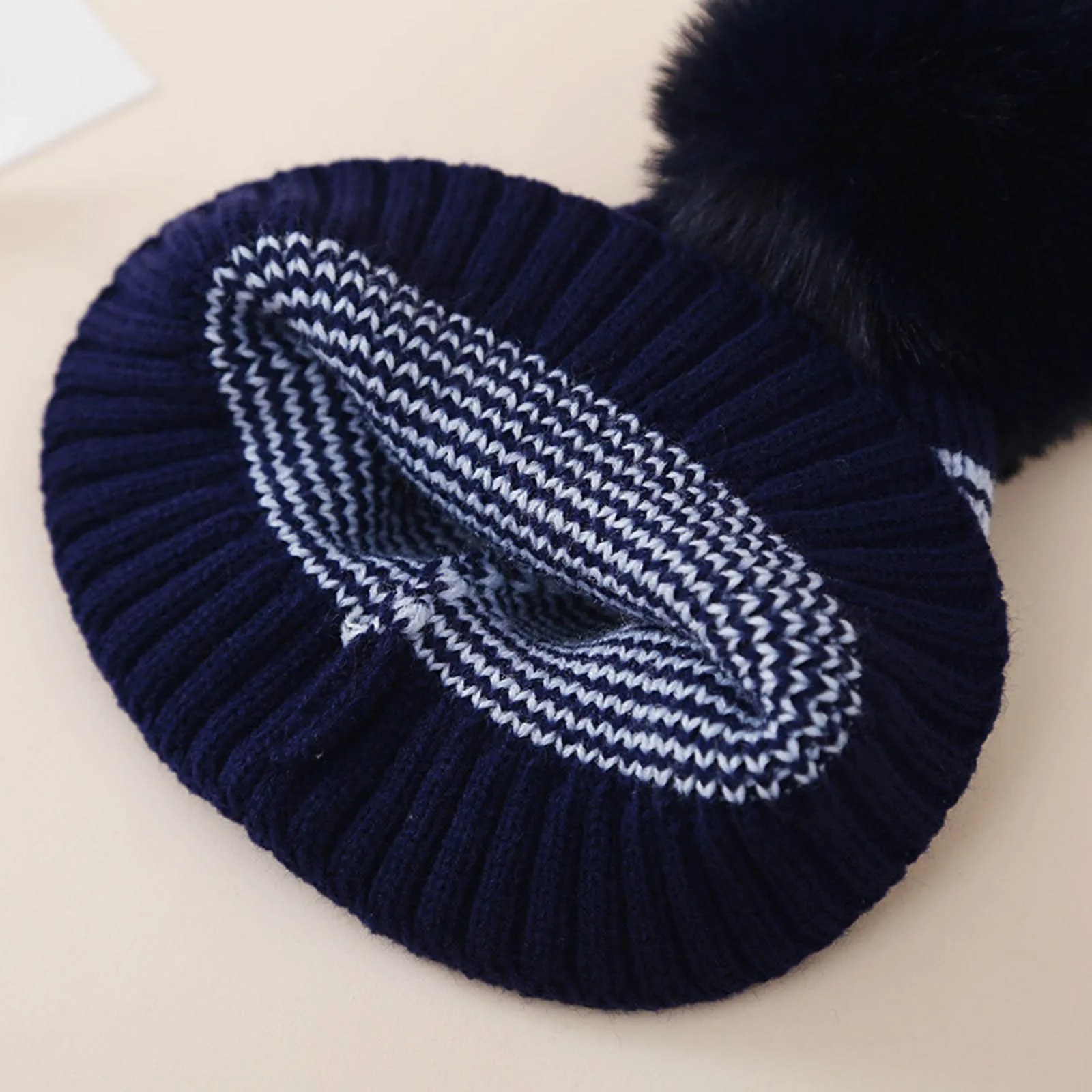 Women\'s Winter Scarf ,Hat,& Gloves 3 Piece Set Velvet Thick Knitted Hat Warm Ear Protection Mixed Color Woolen Hat for Women Cap