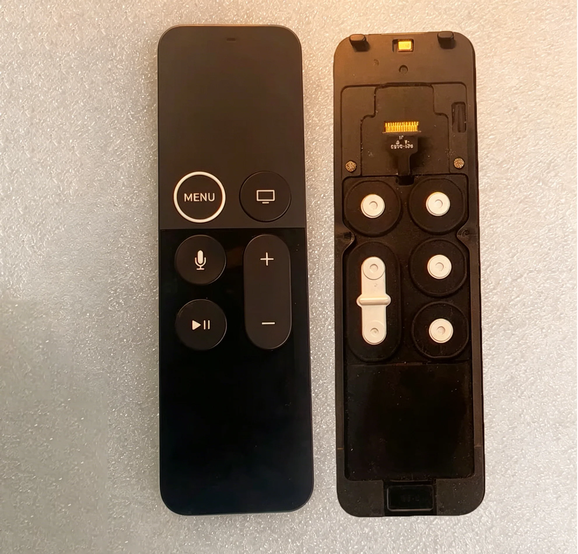 

Used OEM Remote Control Internal Button Flex ABS Silicone Panel Cover Replacement for TV4th A1523 TV4 HD TV5 4K A1962 TV5th