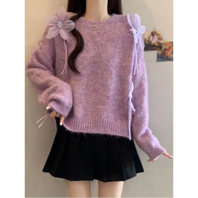 

Женский свитер с объемным цветком и бисером, осенне-зимние топы