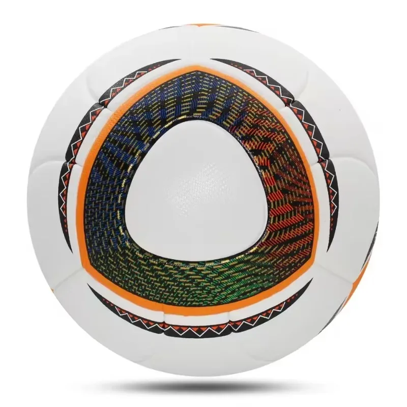 ใหม่ลูกฟุตบอลขนาดมาตรฐาน 5 วัสดุ PU คุณภาพสูงกลางแจ้งหญ้าทีมกีฬาเกมการฝึกอบรมฟุตบอลฟุตบอล