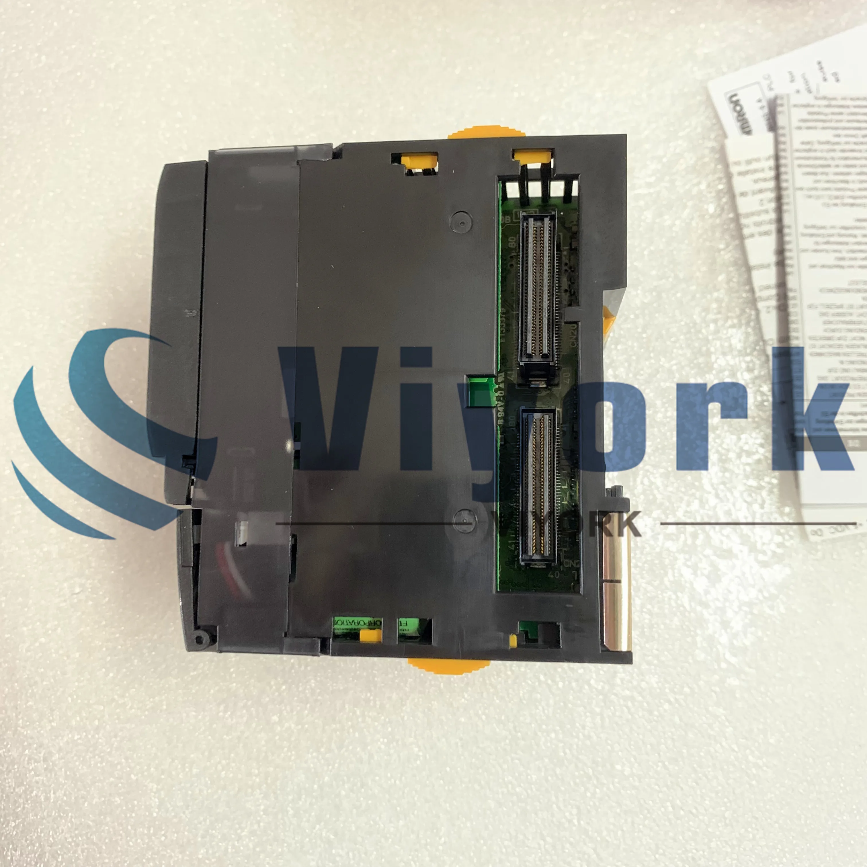 CJ2M-CPU32 MODULO PLC 10K PASSO UPTO 40I/O UNITS SULLA QUALSIASI CPU 5V 24V NUOVO