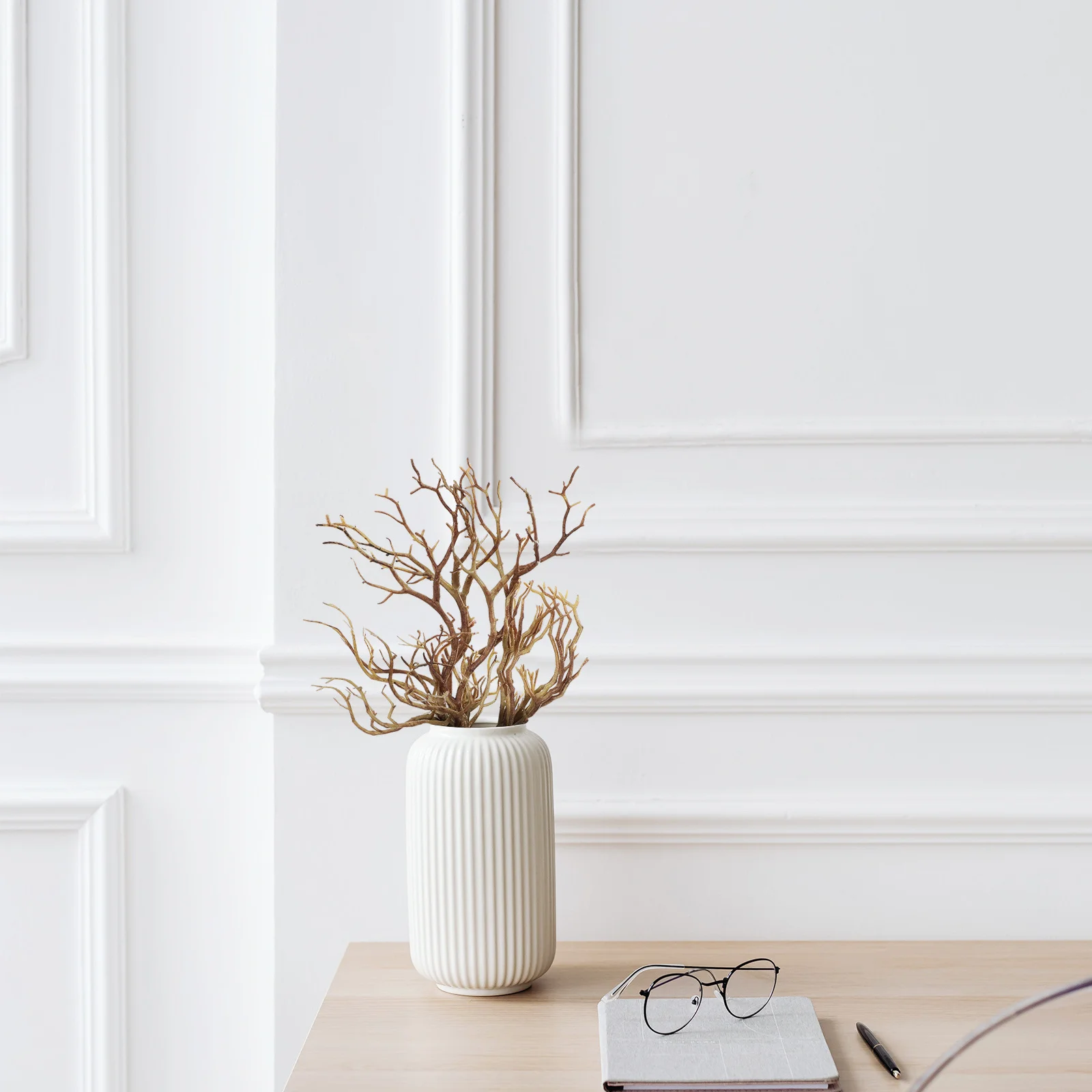 

6Pcs Faux Dried Branches Sturdy Material DIY Crafts Vase Fillers Home Decoration Artificial Branches Vase Fillers for Home Decor