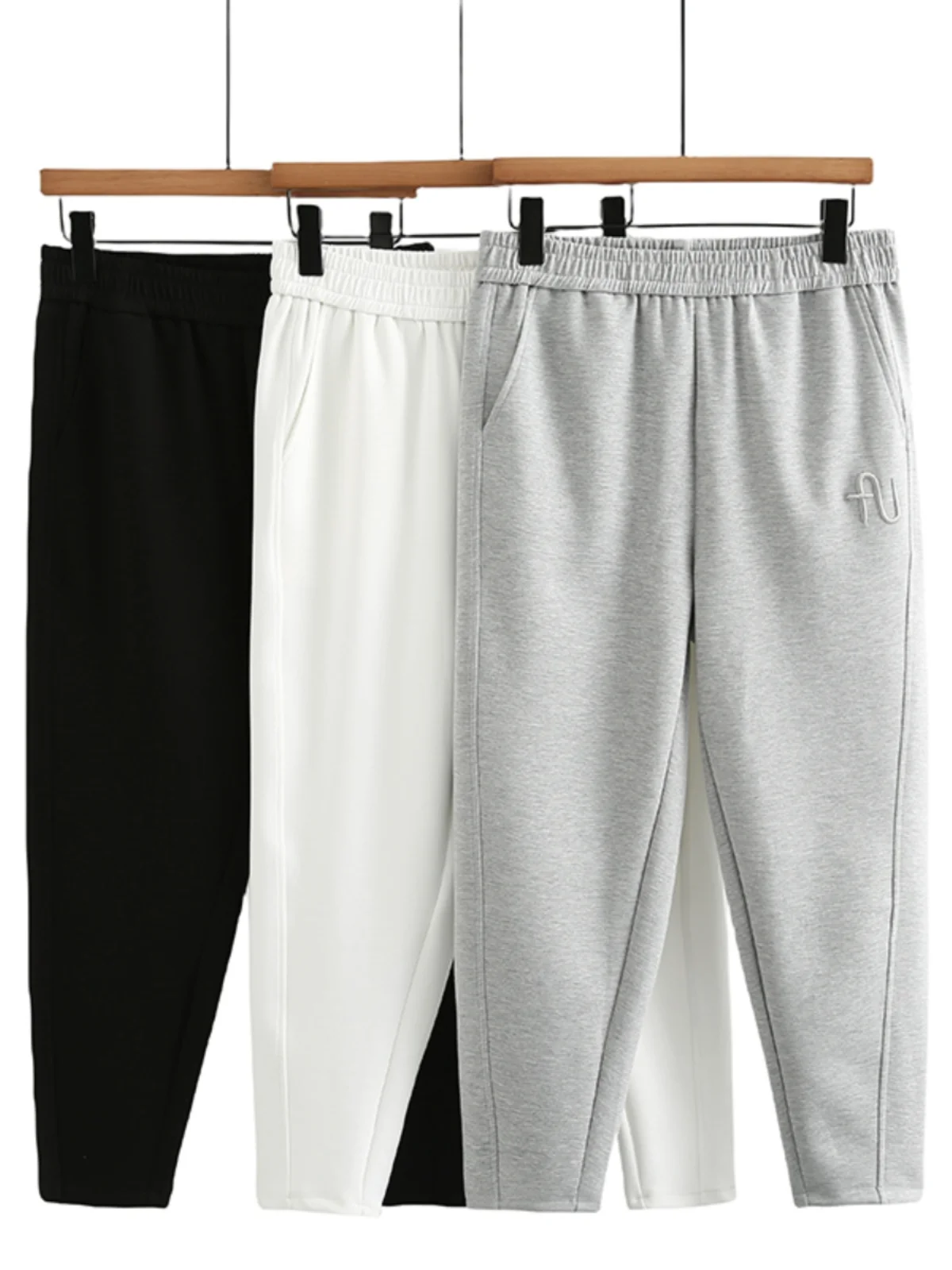 

High Waist Nine Points Women's Sport Sweatpants White Slimming Fashion Casual Large Size Cabbage Embroidery Harlan Pants