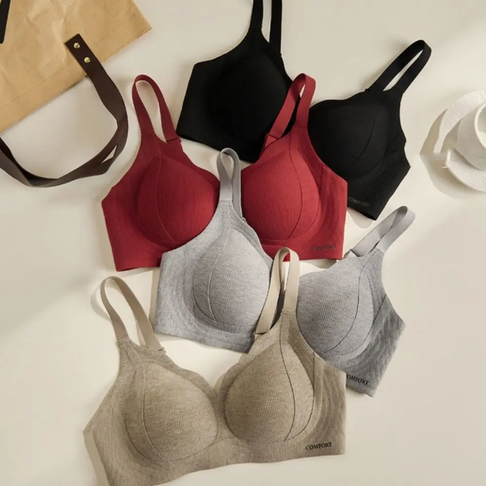 Moda sem costura triângulo copo sutiã yoga esportes bralette com almofada sutiãs sem fio roupa interior íntima sutiã v profundo menina