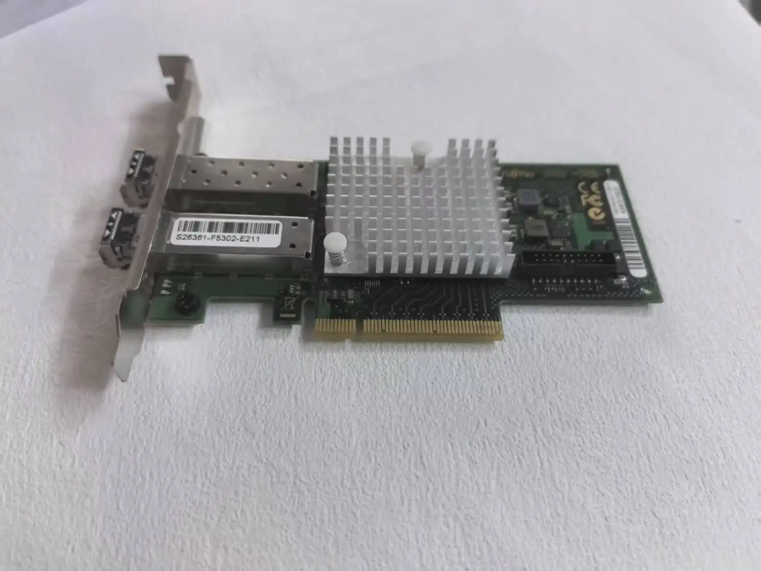 S26361-F5302-E211 2 X Ports 10Gbe Sfp+ Dynamiclom Converged Network Adapter Card