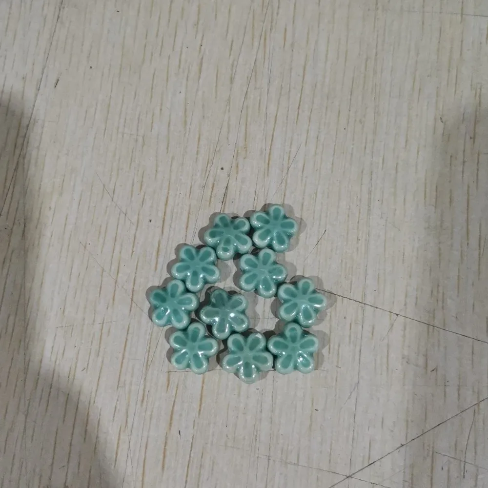 10 Stück handgefertigte, fünfblättrige Blumenperlen in frischen Farben, Keramik-Abstandshalter, lose Perlen, DIY-Zubehör für Halsketten und Ohrringe – Detail 7