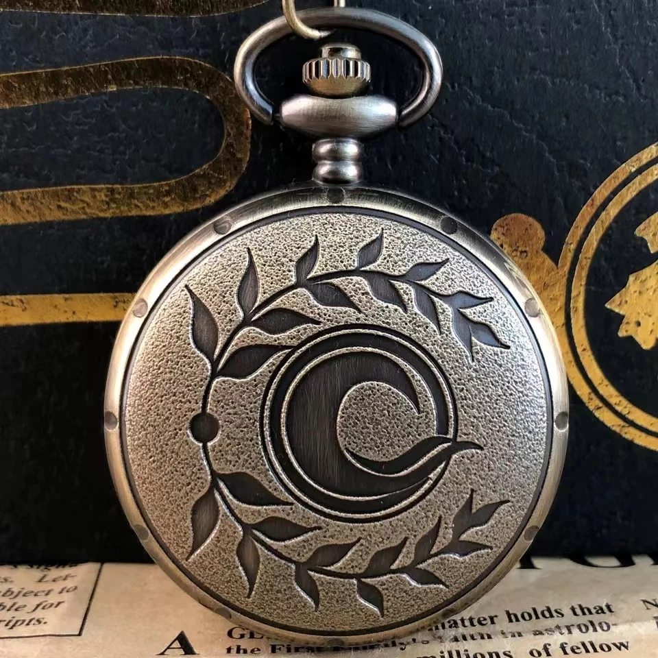 Olive Leaf Pattern Carved Quartz Pocket Watch Vintage Bronze Fob Chain Roman Numerals Face Round Dial Necklace Lucky Timepiece