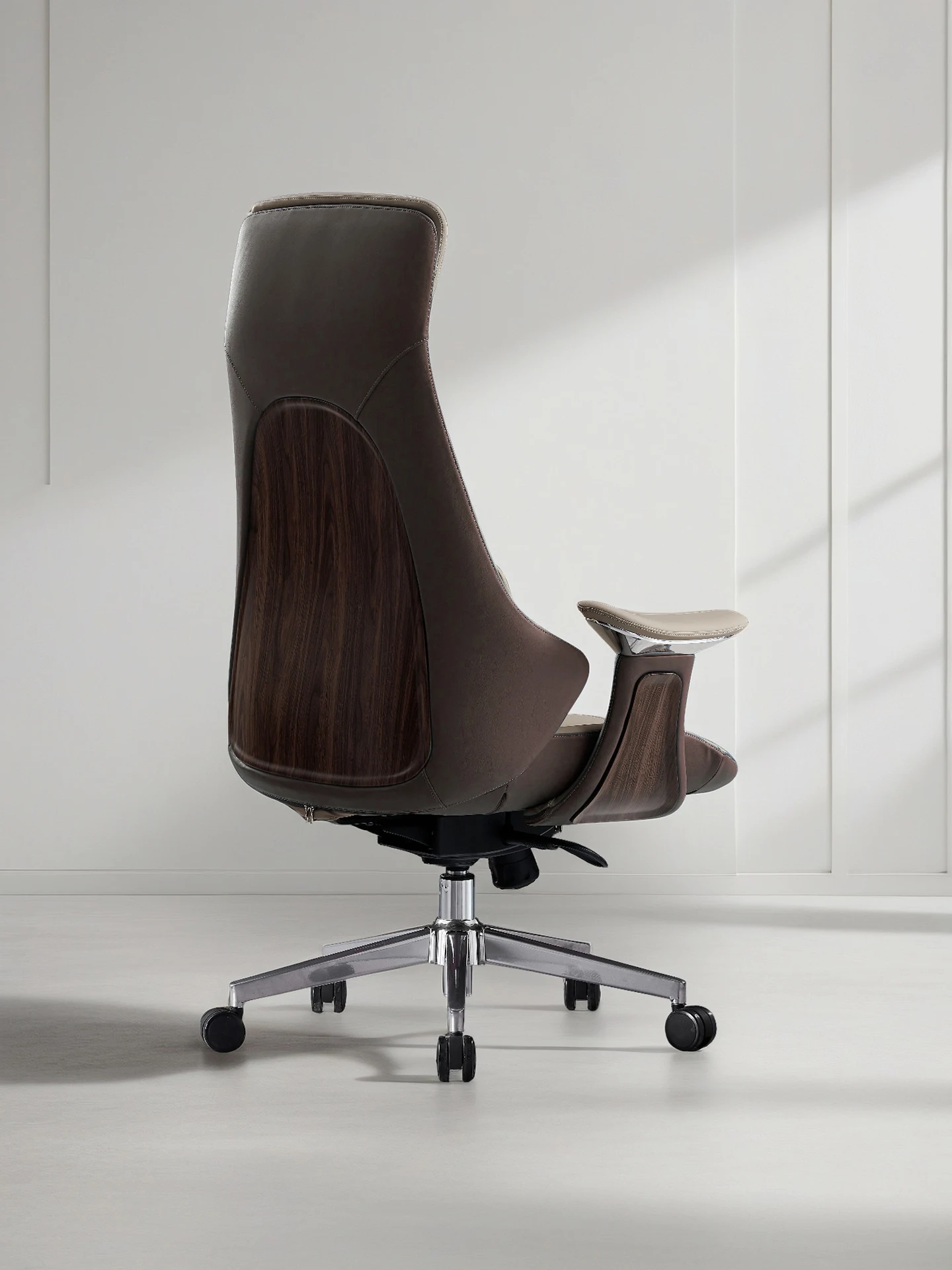 

Business Office Leather Boss Chair Large Class Swivel Chair Lunch Break Happy Computer Chair