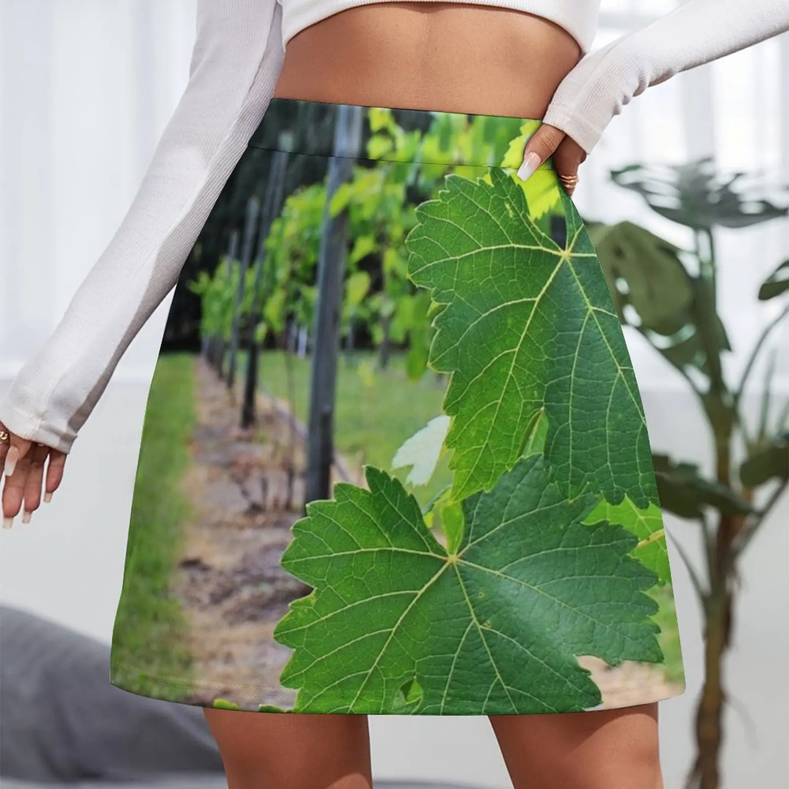 Minifalda de hojas verdes de una vid de uva, minifalda Sexy, ropa coreana, faldas para mujer 2025