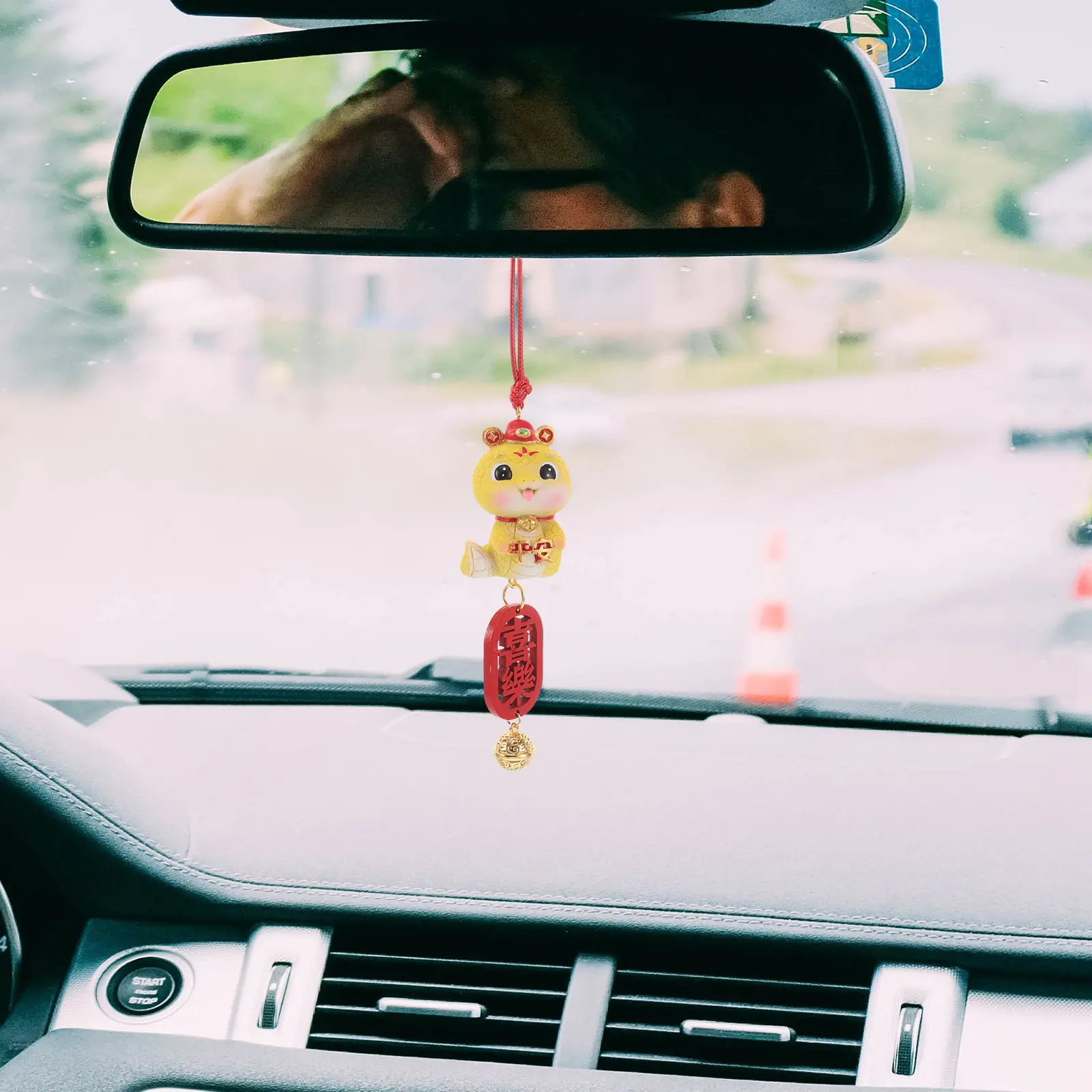 Rear View Mirror Snake Hanging Ornament Resin Metal Car Interior Decoration Fortune Symbol Festival Charm Automotive Aesthetic