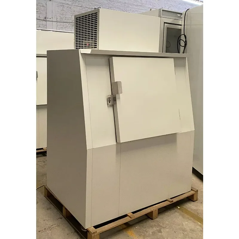 Heavy-duty ice buckets with refrigeration function Outdoor ice machines in supermarket gas stations and retail stores