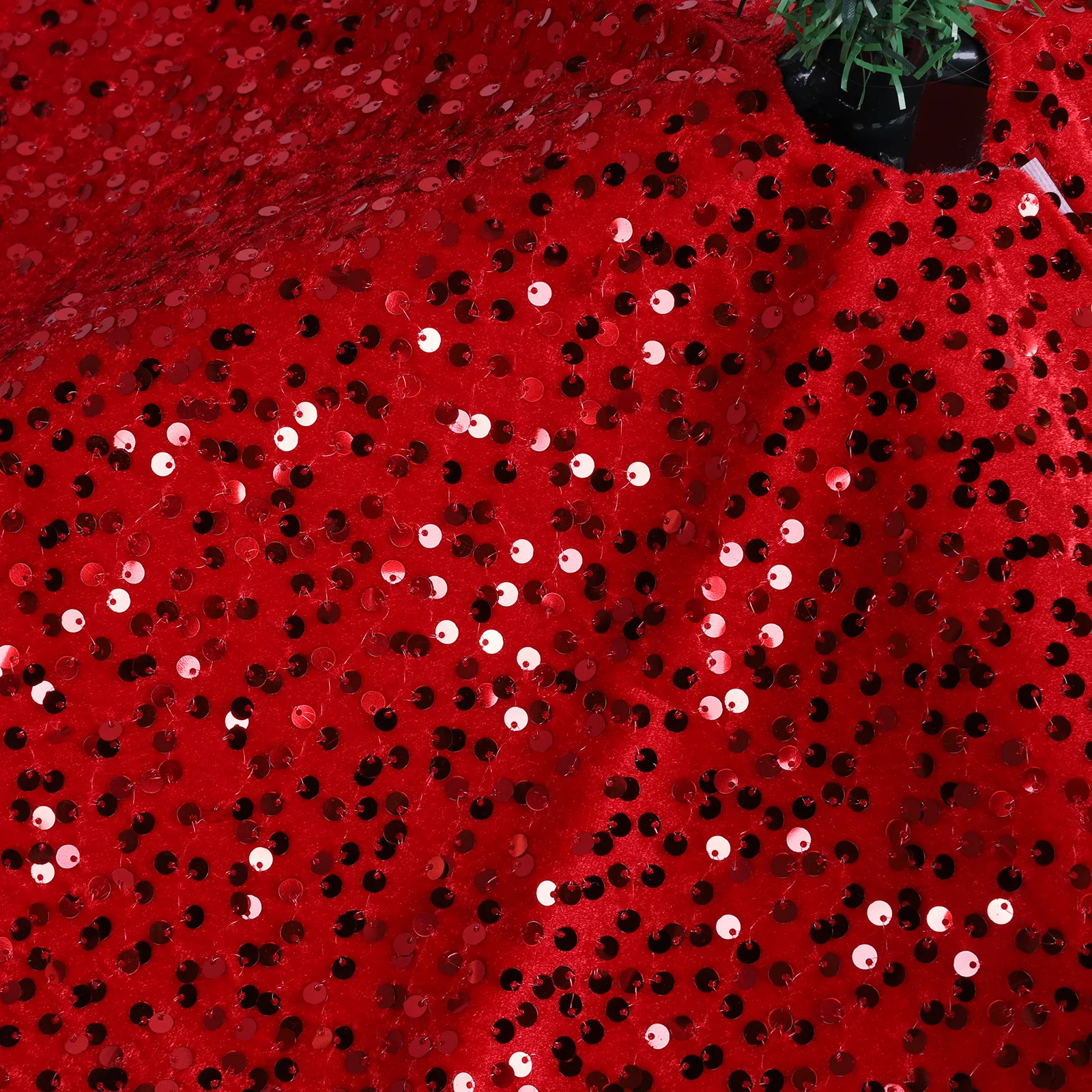 Sparkling Sequin Tree Skirt W/ Small Sequin Mini Xmas Tree Skirts (model 1)