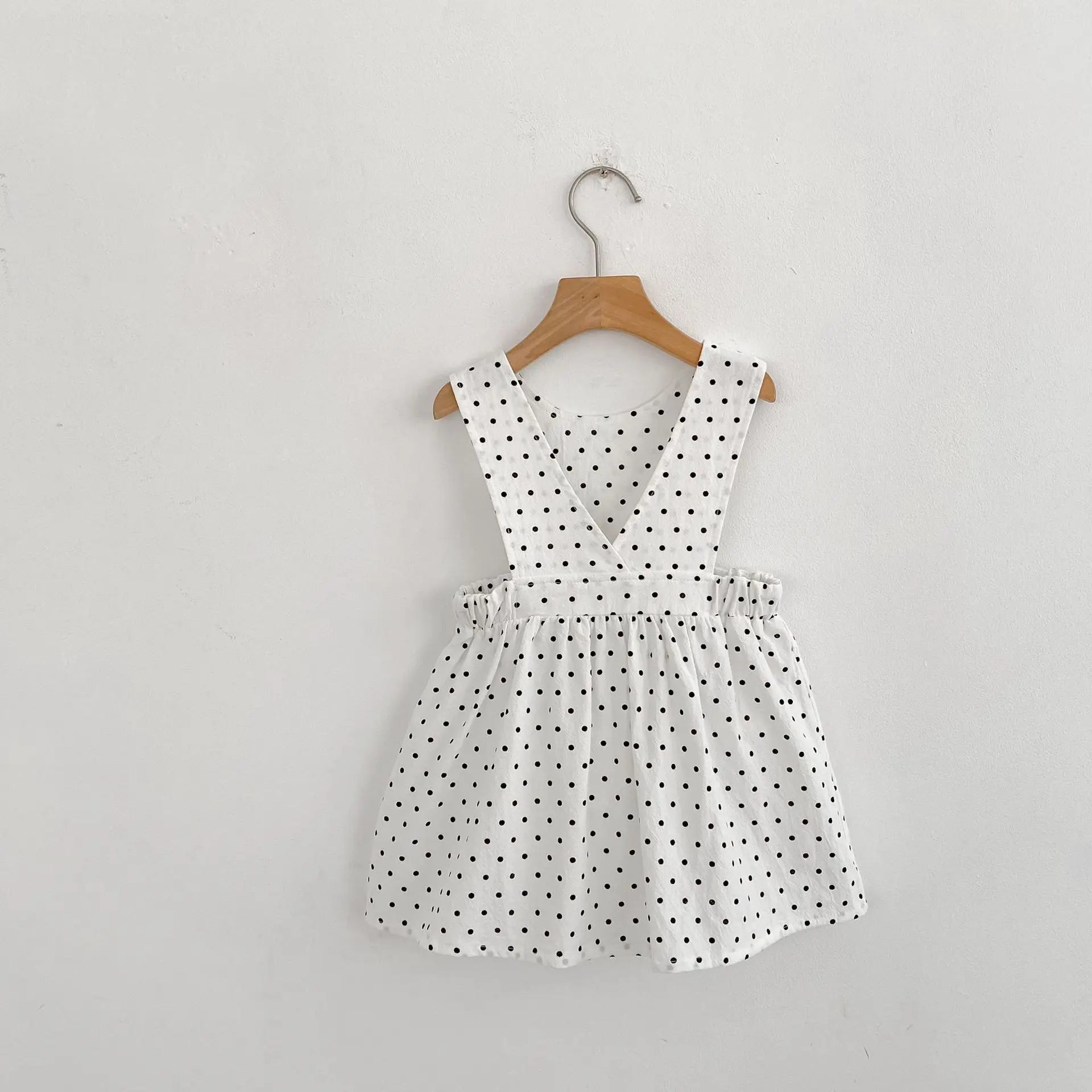 

New autumn baby clothing for 0-3 years old, exquisite baby girl fashion polka dot vest skirt, cute dress